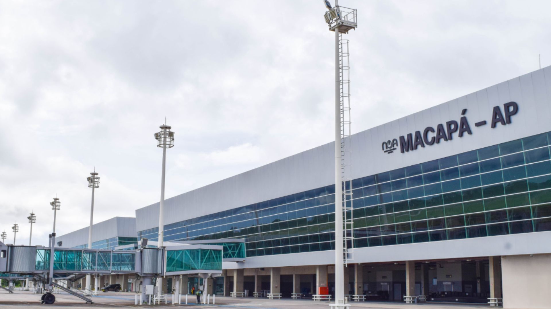 Imagem - Vídeo: homem invade avião em Macapá e causa atraso em voo; veja o motivo