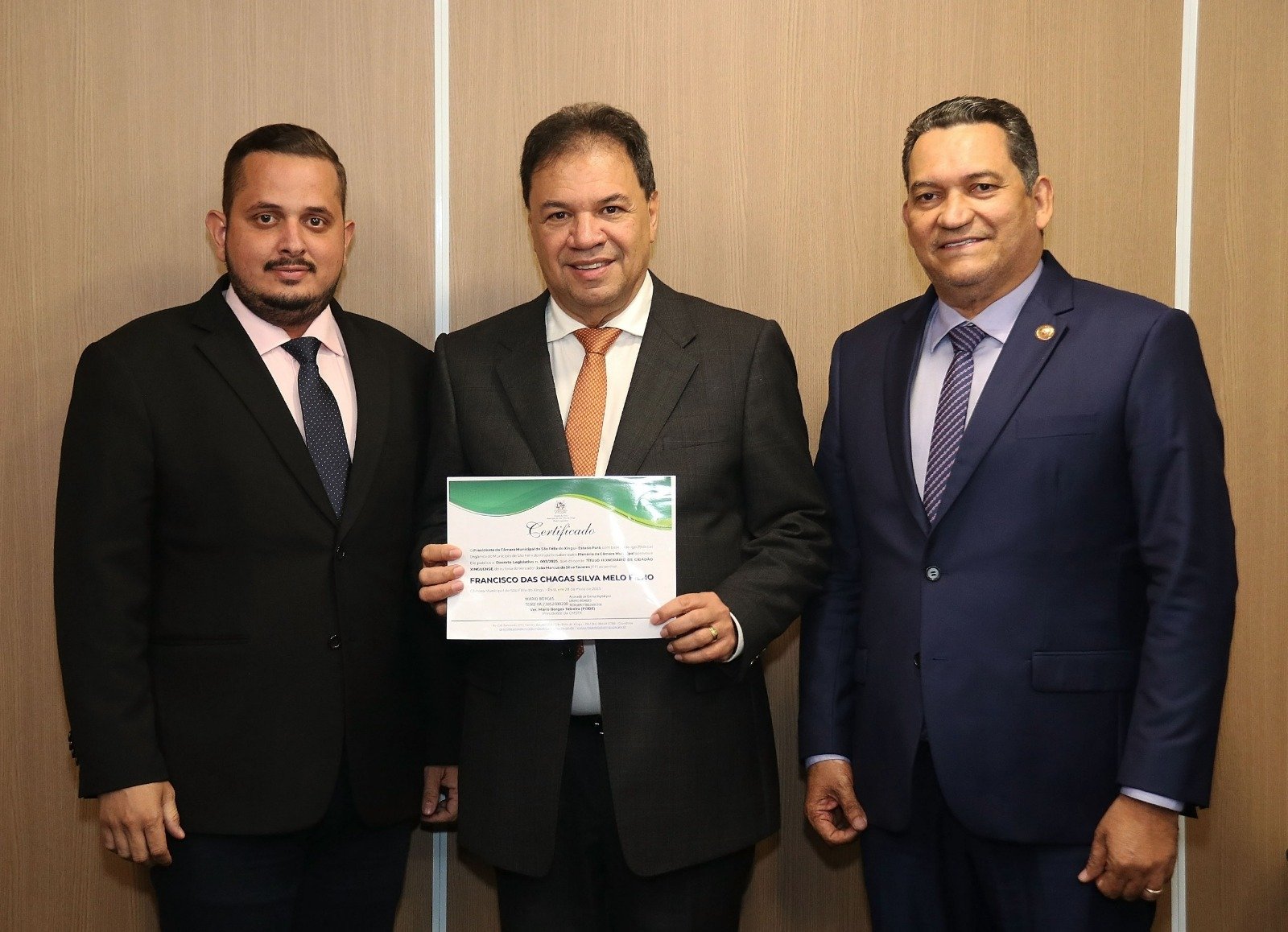 Deputado Chicão, presidente da Assembleia Legislativa, recebe o título honorífico