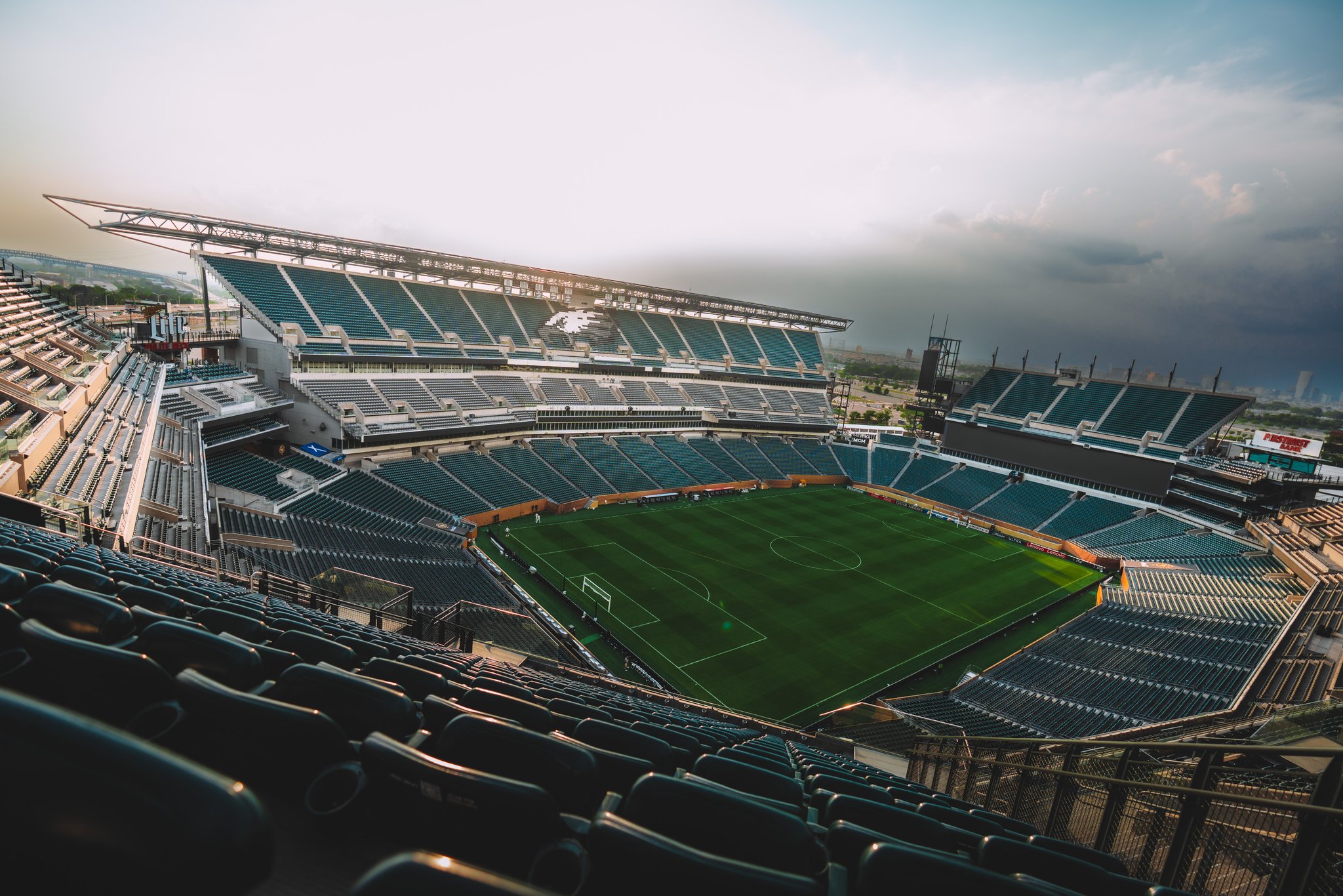 Equipes se enfrentam no Lincoln Financial Field - 