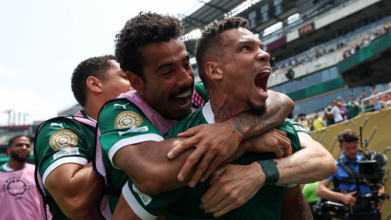O alviverde despachou o rival alvinegro com vitória por 1 a 0 conquistada graças ao talento de Paulinho.