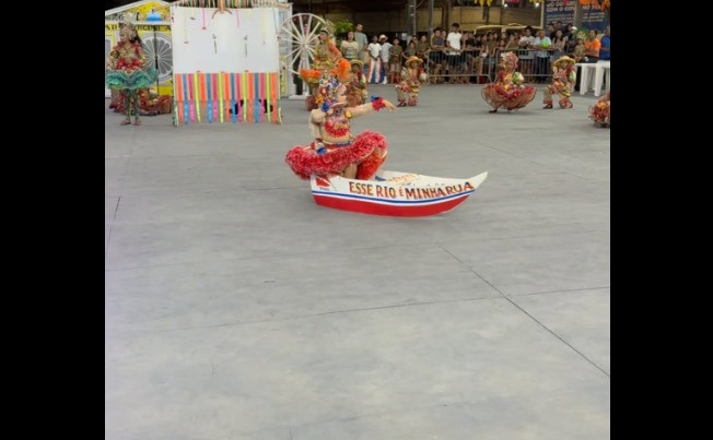 Imagem - Garotinha rouba a cena em concurso de quadrilhas mirins em Belém