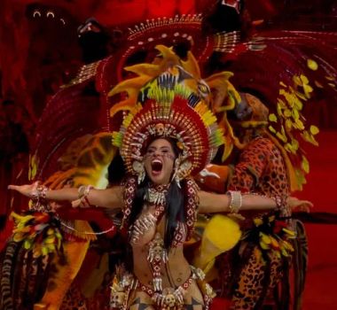 Imagem - Vídeo: cunhã-poranga, Isabelle Nogueira, comemora vitória do Garantido no Festival de Parintins