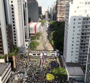 Imagem - ‘Flopou’ e ‘fracasso’: governistas ironizam ato de Bolsonaro na Paulista