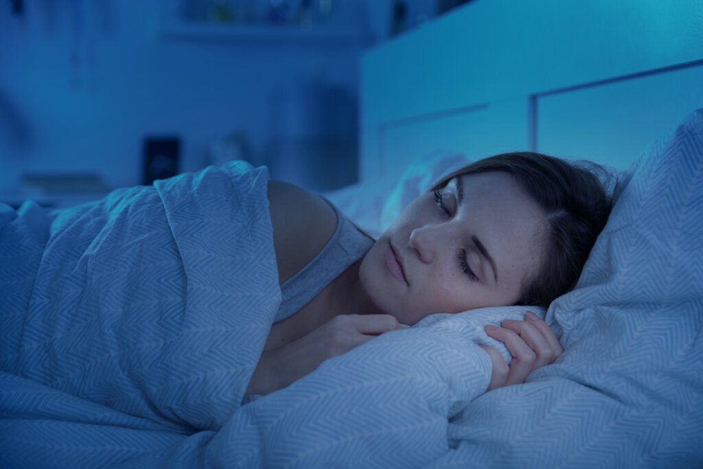 A musculação favorece um sono mais profundo e restaurador (Imagem: Leszek Glasner | Shutterstock)