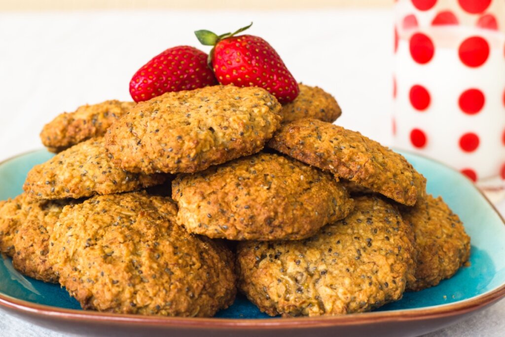 Biscoito com banana e chia (Imagem: Melle V | Shutterstock) 