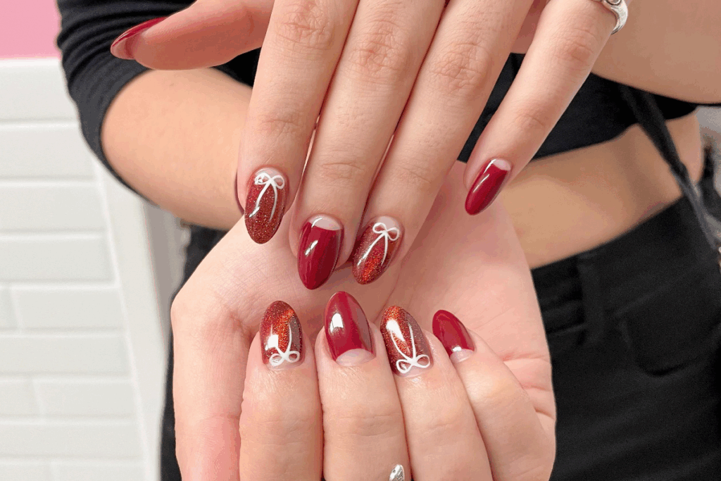 Os tons terrosos são elegantes, versáteis e a cara do inverno (Imagem: Divulgação | PALM Nail Bar)