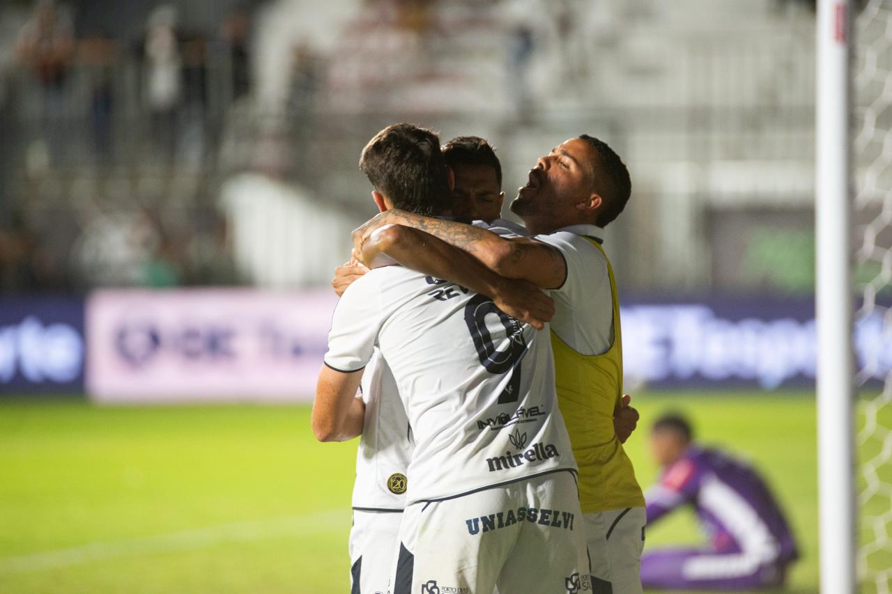Leão encerrou sequência negativa na Segundona - 