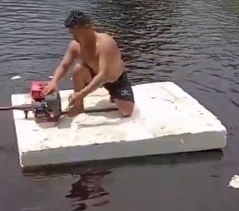 Imagem - Mulher descobre isopor dentro de colchão de quase R$ 6 mil e transforma produto em rabeta no Pará