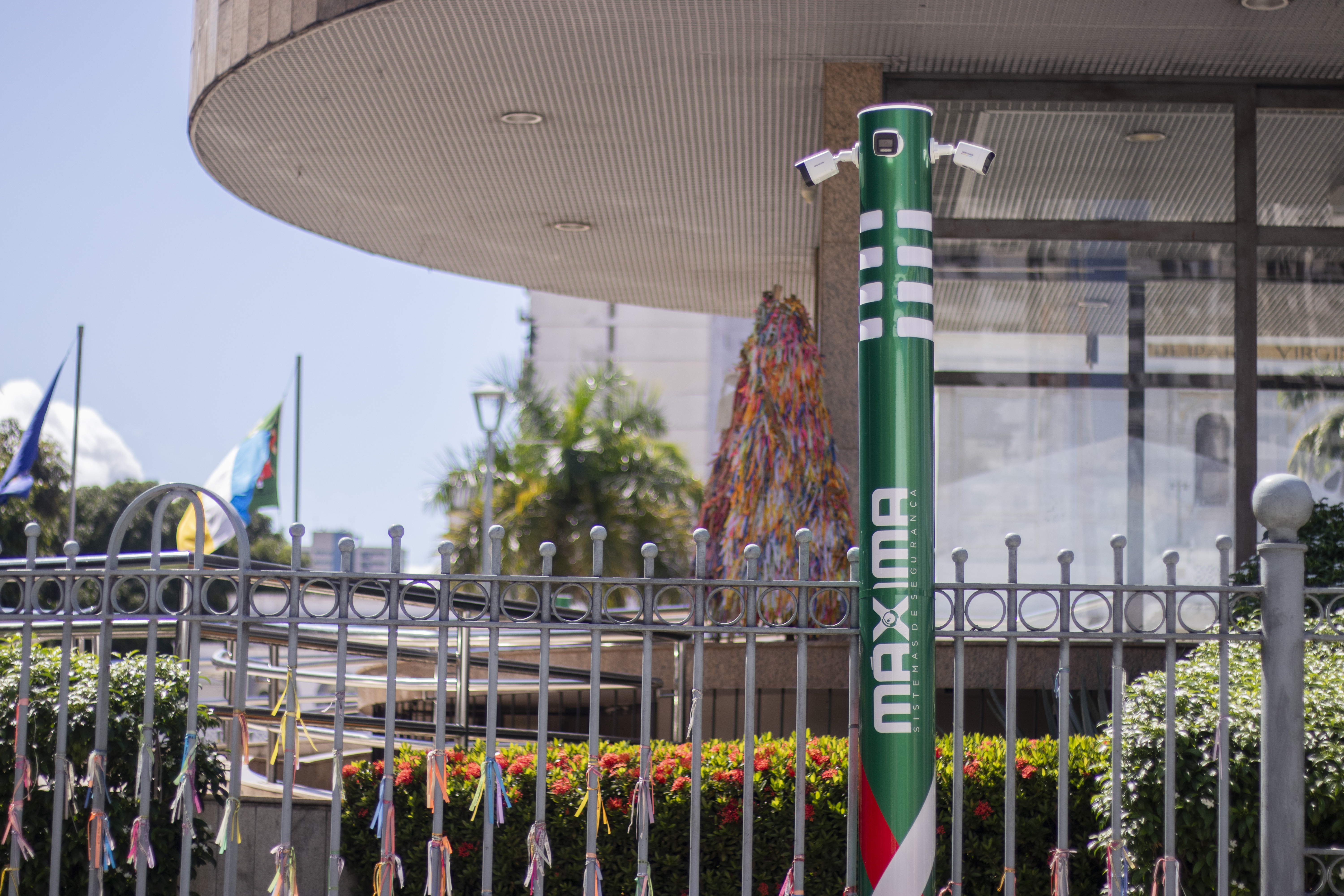 Diretoria do Círio instala totens de segurança na Praça Santuário.