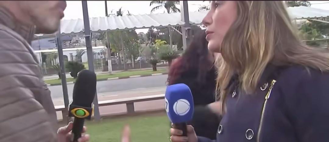 Imagem - Vídeo: repórter da Band agride colega da Record e os dois batem boca ao vivo