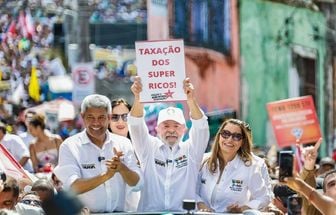 Em evento na Bahia, Lula pede taxação de super ricos e fala em justiça tributária