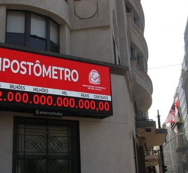 Imagem - Brasileiros já pagaram R$ 2 tri de impostos em 2025, um aumento interanual de 11,1%, diz ACSP