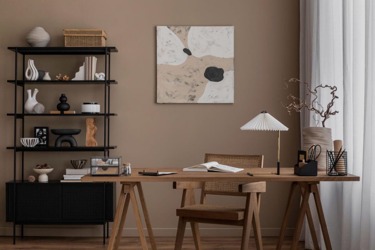 Para o Feng Shui, a madeira estimula a transformação e a motivação (Imagem: Followtheflow | Shutterstock)