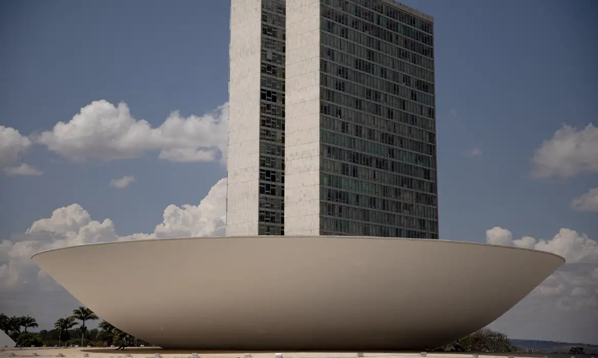 Imagem - Câmara aumenta tempo mínimo para progressão de pena por homicídio