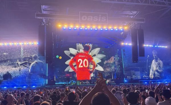 Oasis dedica música ao jogador Diogo Jota, atacante do Liverpool que morreu em acidente
