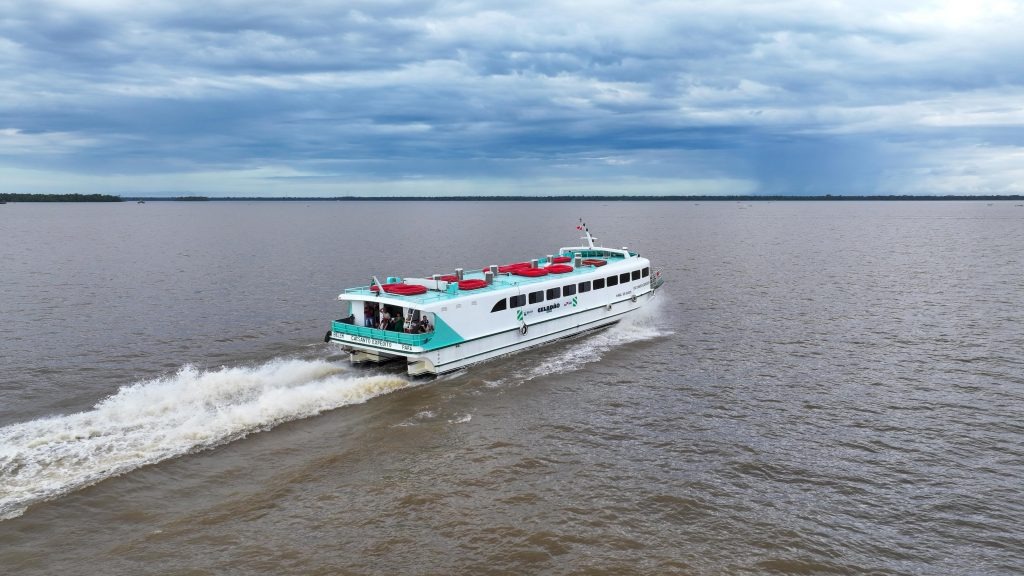 O Geladão Fluvial é uma nova opção de transporte para quem quer curtir a ilha de Mosqueiro com mais conforto e rapidez.