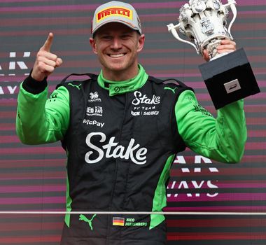 Imagem - GP da Inglaterra: Norris triunfa em casa e Hulkenberg finalmente sobe ao pódio; Bortoleto abandona