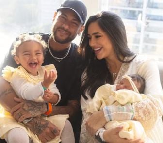 Imagem - Neymar reage com bom humor a comentário sobre filhas Mavie, Mel e Helena: 'vão ter que fazer força, viu?'