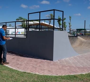 Imagem - Polícia faz perícia no Parque da Cidade após pichação em pista de skate
