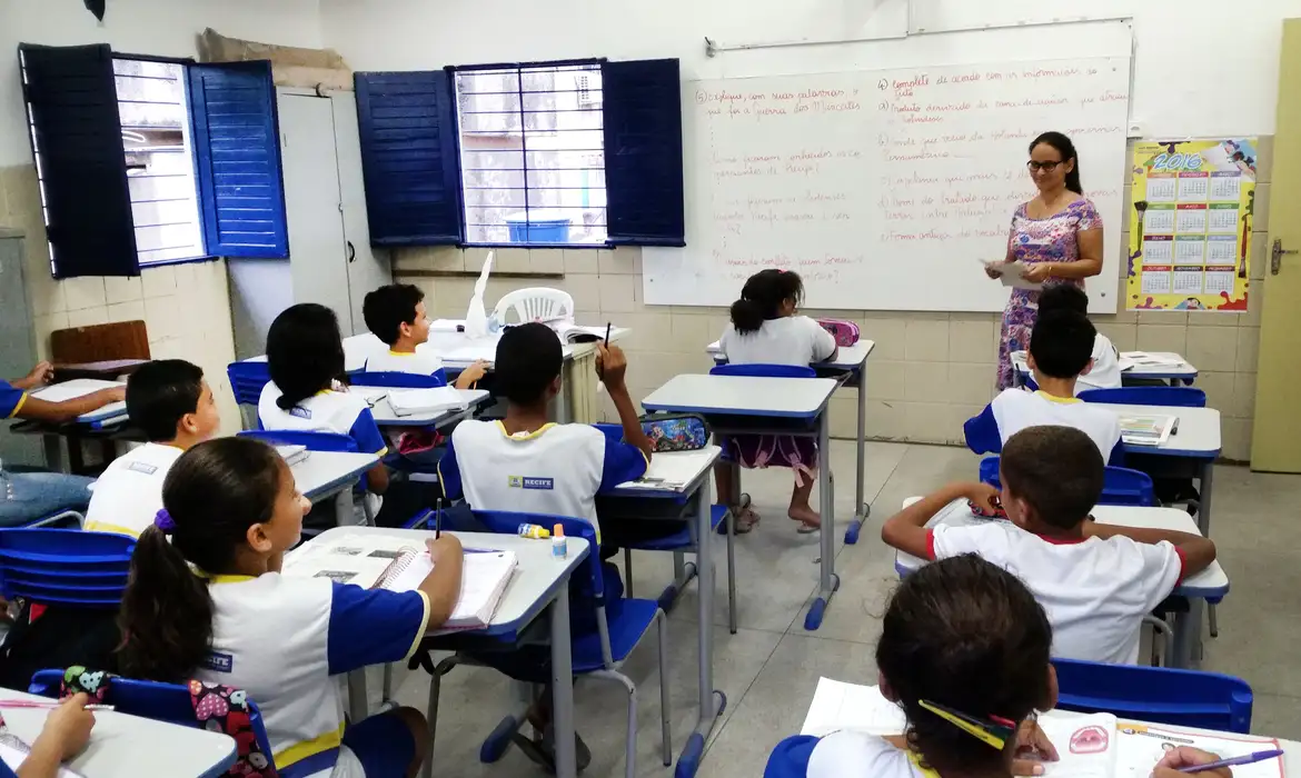 Imagem - CNU dos Professores tem adesão de 1.508 municípios e 22 estados