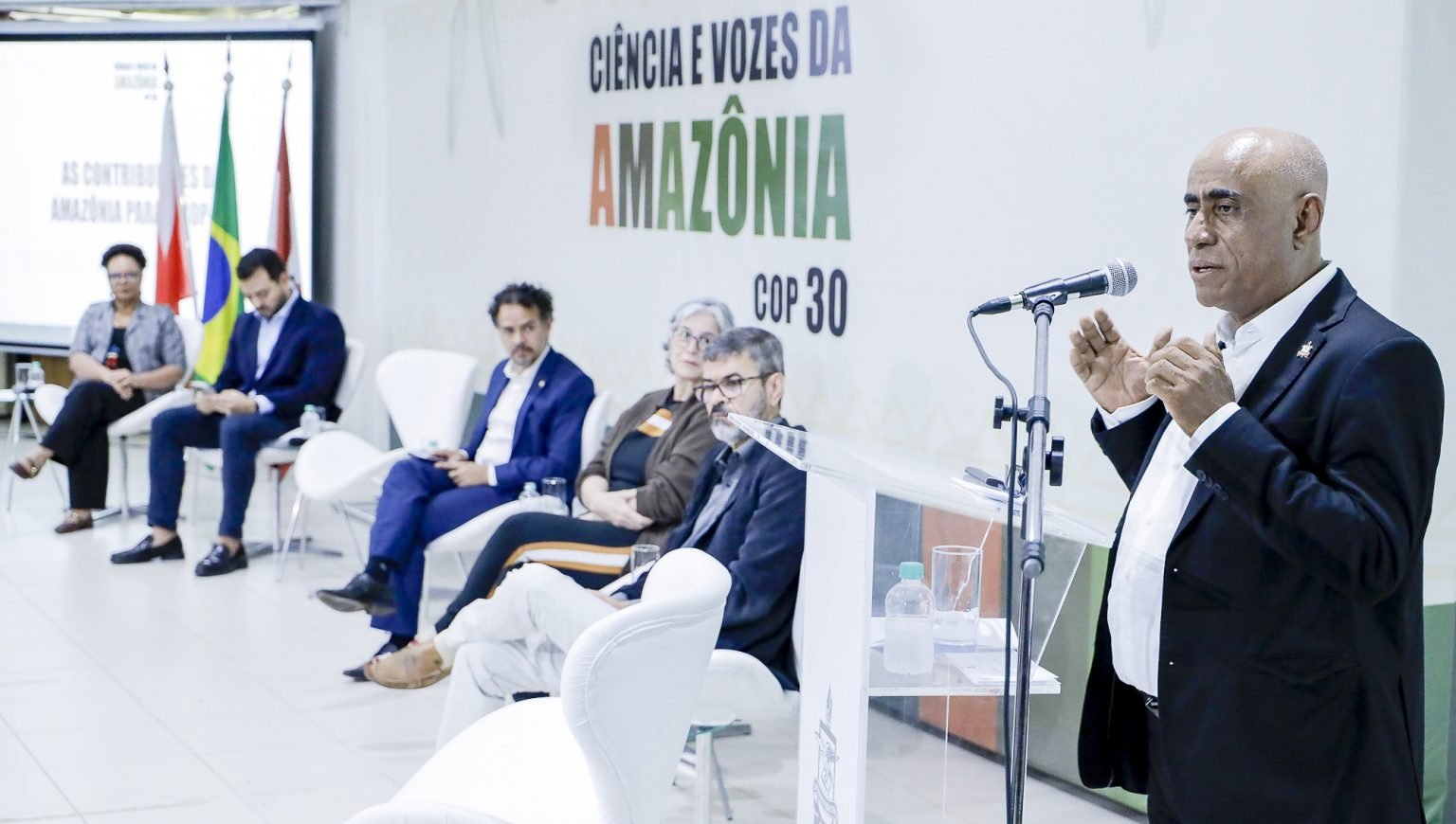 UFPA articula diálogos internacionais sobre a crise climática em Portugal. 