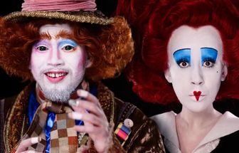 Whindersson Nunes e Camila Pudim viram Chapeleiro Maluco e Rainha de Copas de Alice no País das Maravilhas; assista