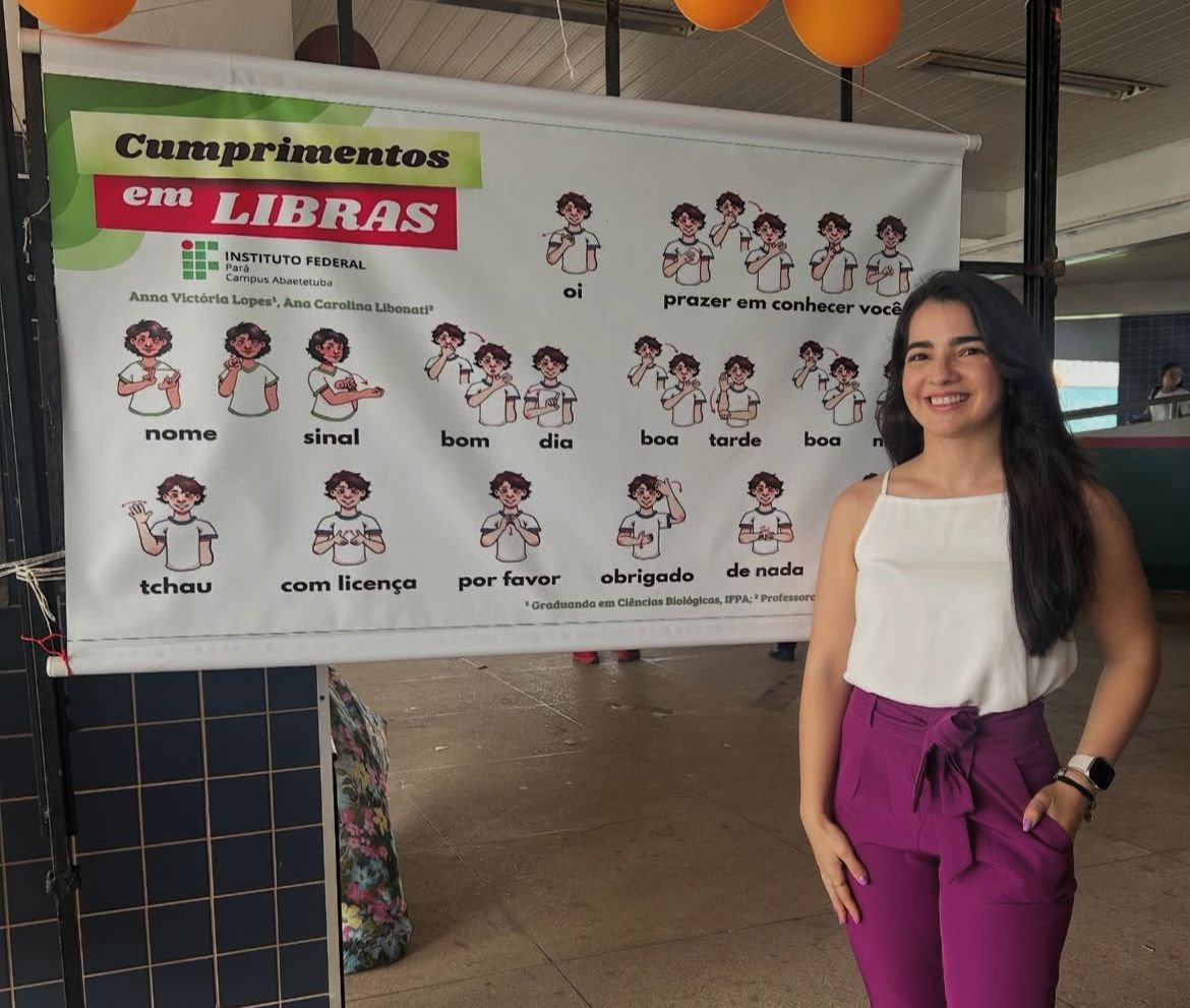 Com bom humor e paixão pelo futebol, professora de Libras ensina sinais de Remo e Paysandu; assista