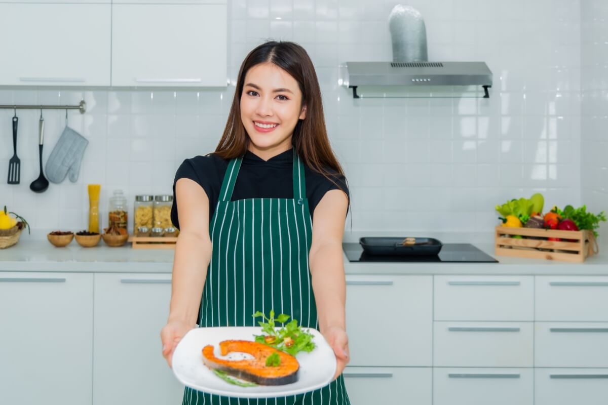 Os peixes são fontes de nutrientes essenciais para a saúde e bem-estar (Imagem: APIWAN BORRIKONRATCHATA | Shutterstock) 