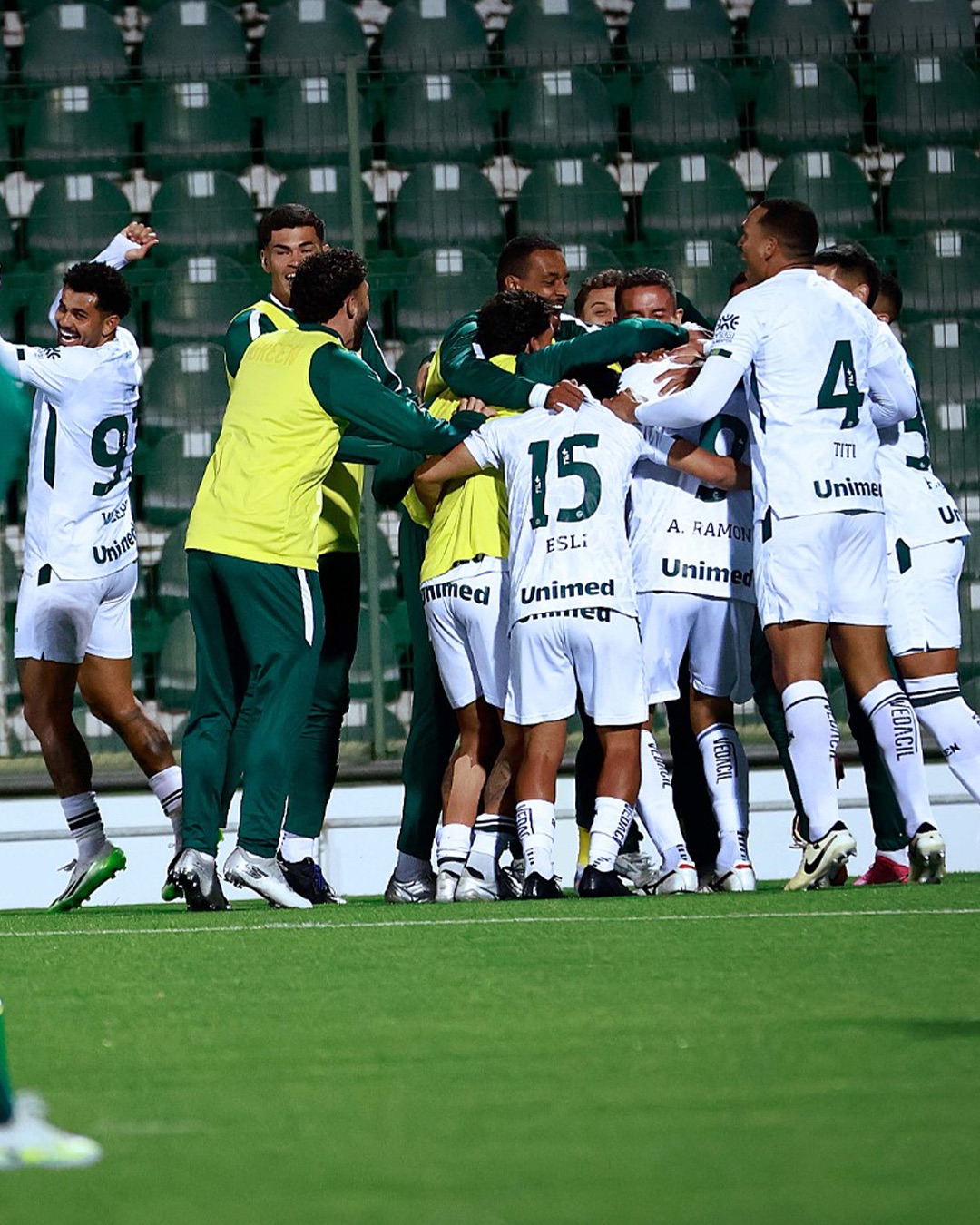 Goiás recebe o Criciúma pela Segundona