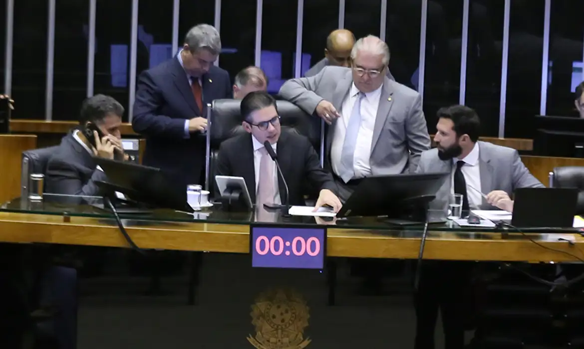 Imagem - Câmara aprova urgência para proposta que reduz benefícios fiscais