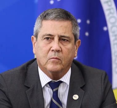 Imagem - Braga Netto apresenta parecer militar para tentar desmontar acusação de plano golpista