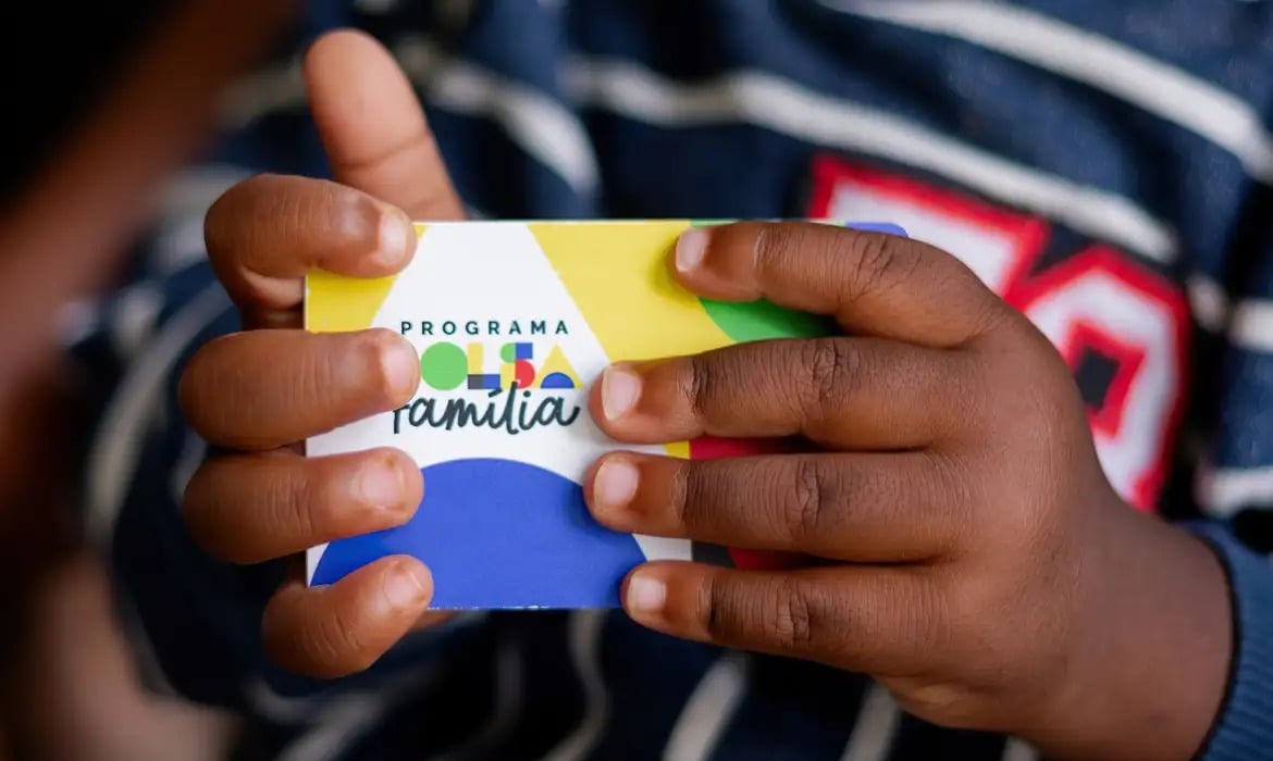 A medida, anunciada pelo ministro Wellington Dias, tem como objetivo reforçar a proteção social e garantir segurança alimentar para famílias em situação mais crítica de vulnerabilidade.