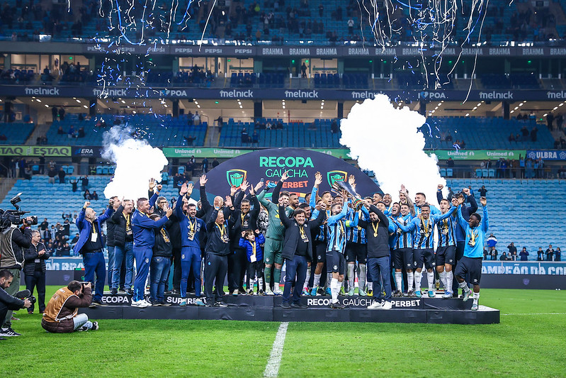 Tricolor garantiu a taça jogando em casa - 
