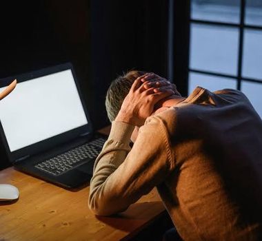 Imagem - Trabalho e saúde mental: afastamentos por exaustão aumentam e expõem crise no Brasil