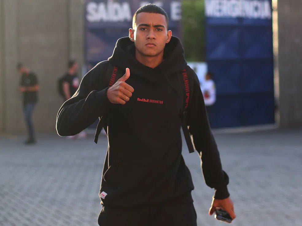 Imagem - Remo anuncia contratação de Nathan Camargo e volante já viaja para enfrentar a Chapecoense