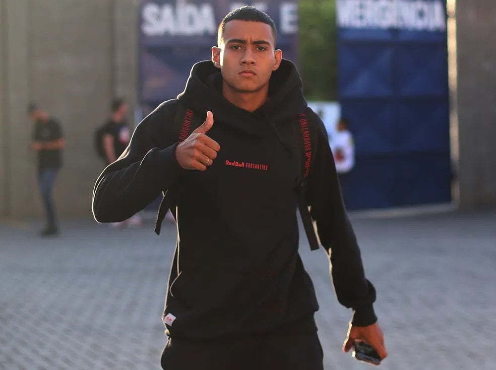 Nathan aguarda regularização na CBF - 