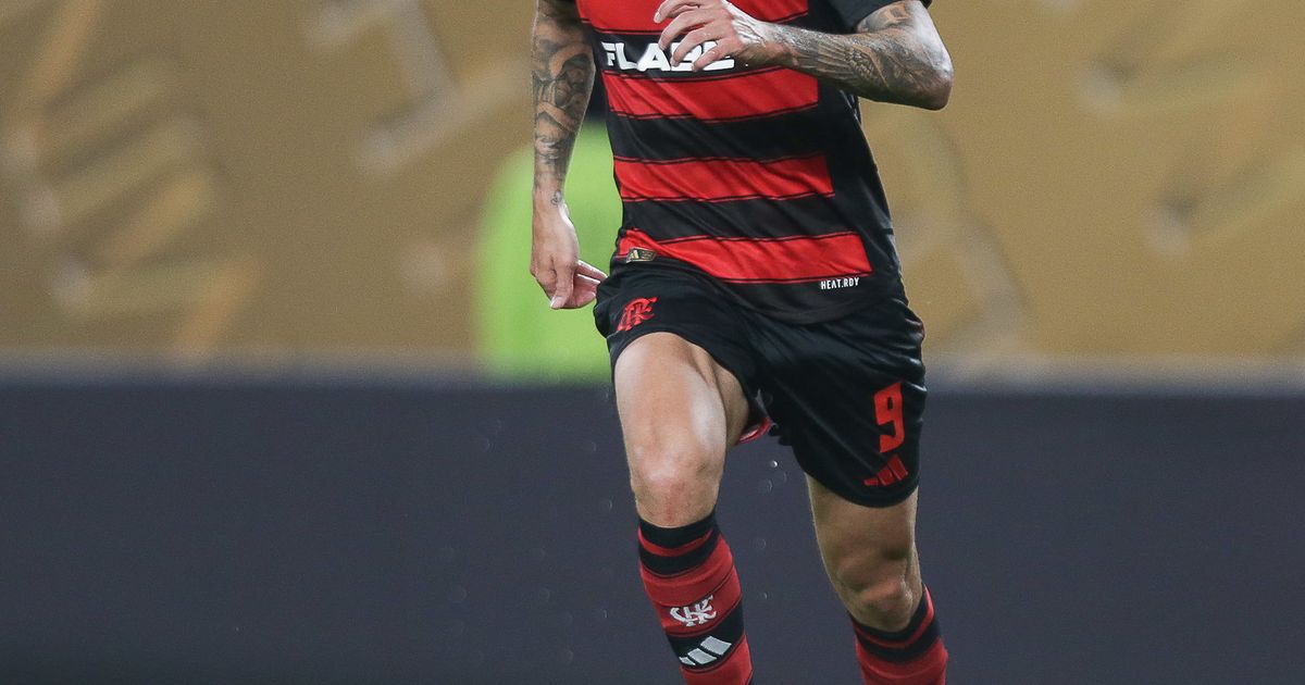Pedro em campo pelo Flamengo no Mundial de Clubes