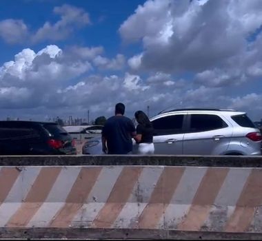 Imagem - Vídeo: engavetamento com quatro carros complica o trânsito no elevado da Júlio César, em Belém