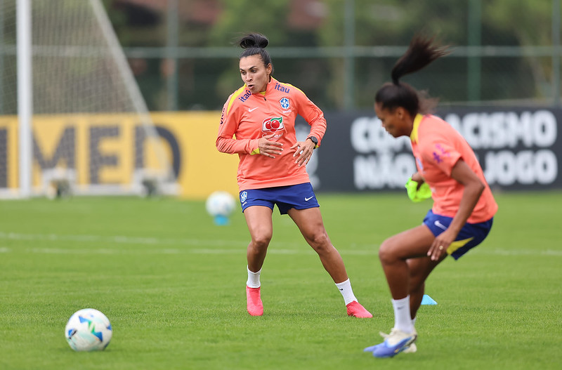 Brasil entra em campo no domingo contra a Venezuela, na estreia