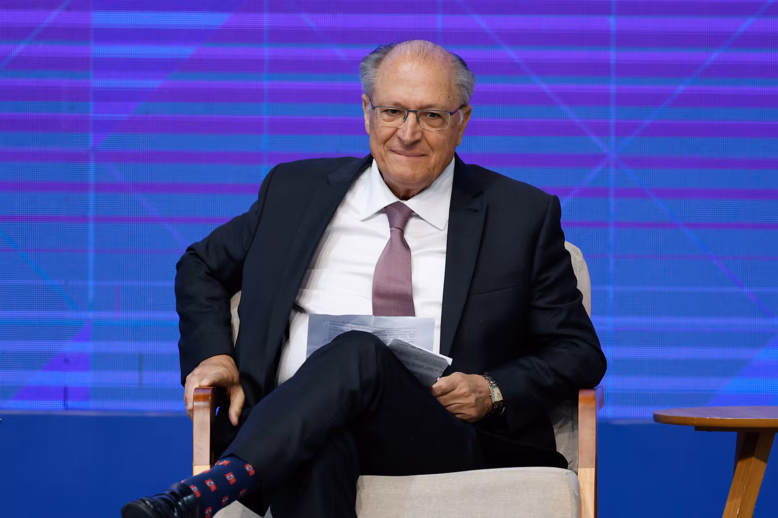 (Vice-presidente e ministro do Desenvolvimento, Indústria, Comércio e Serviços, Geraldo Alckmin)