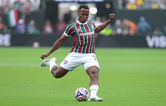 Jhon Arias deixa o Fluminense e acerta transferência de R$ 130 milhões para clube inglês, afirma jornalista