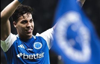 Cruzeiro goleia Grêmio com show de Kaio Jorge e encosta na liderança do Brasileirão