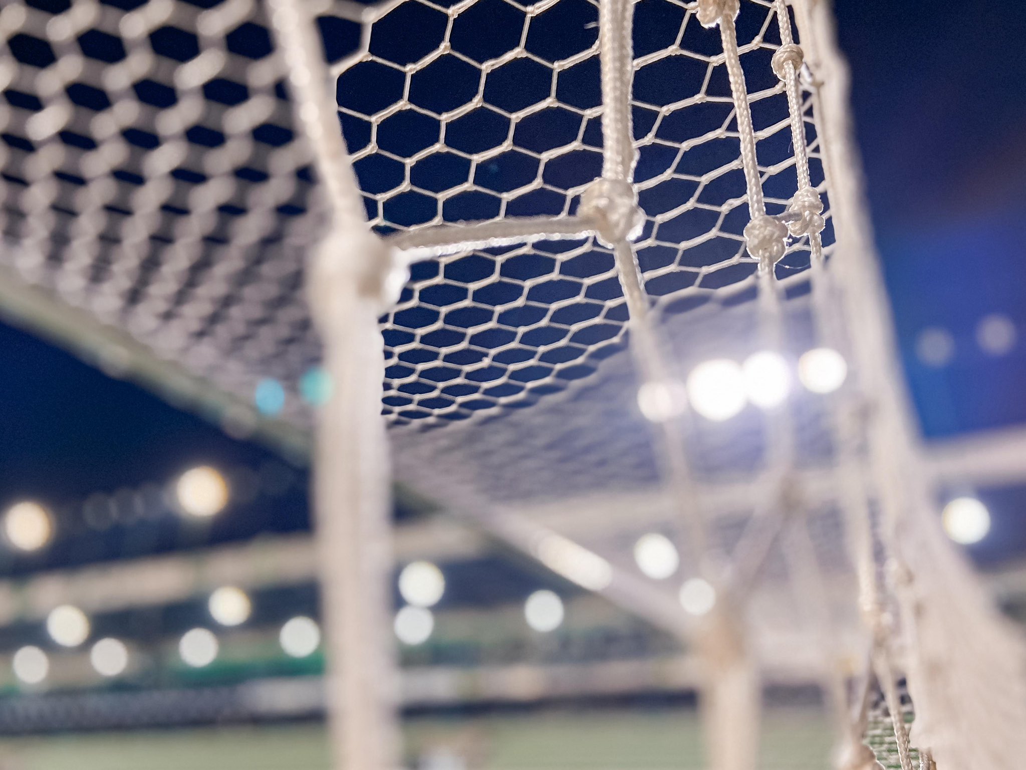 Equipes fazem duelo contra o rebaixamento no Estádio Alfredo Jaconi - 