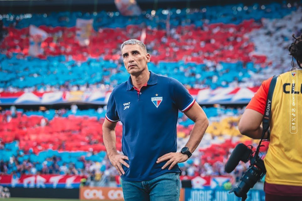 Imagem - Fortaleza anuncia demissão de Vojvoda, que fica livre no mercado