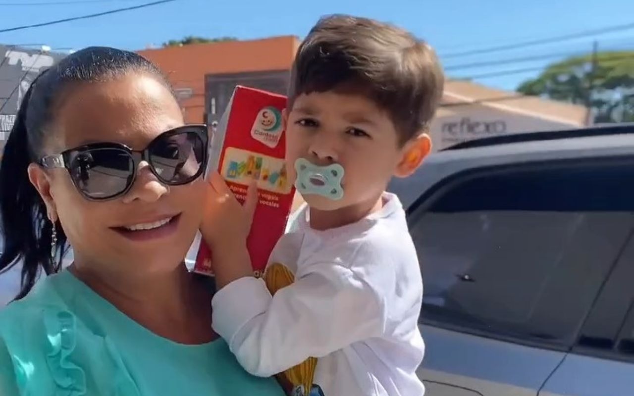 Ruth e o neto Leo