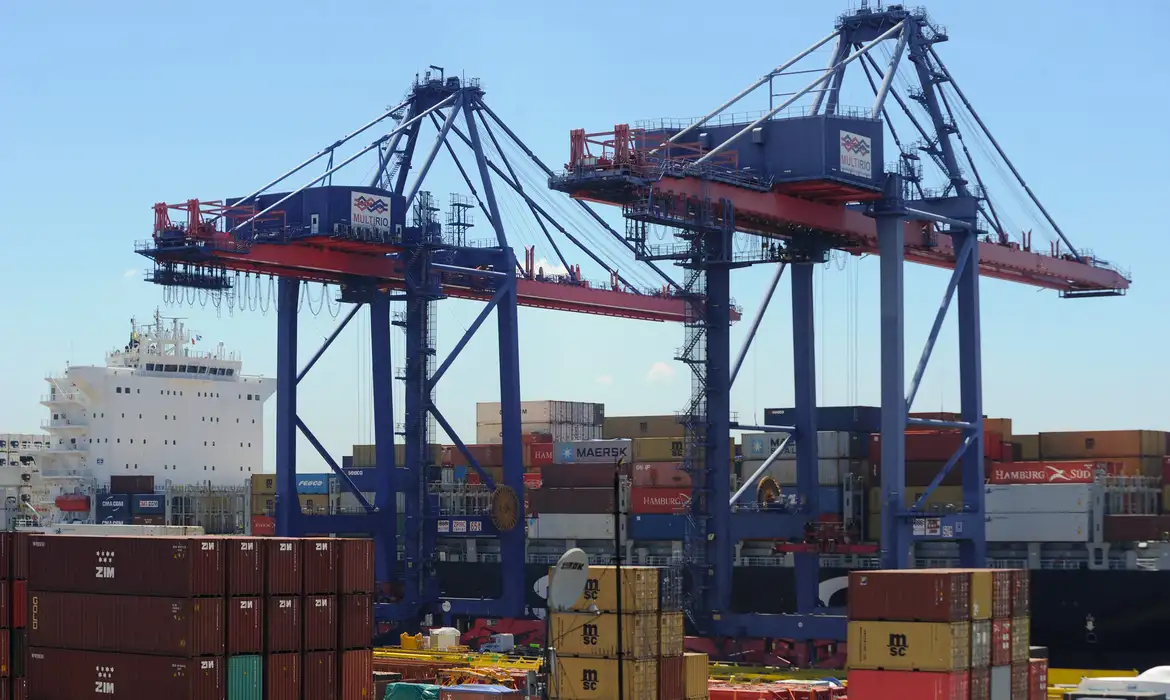 Texto cria Comitê responsável por decidir contramedidas comerciais