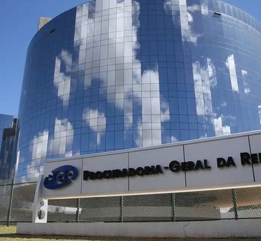 Imagem - PGR chama de 'bizarra' e 'esdrúxula' proposta de Ramagem e Heleno contra decisões do STF
