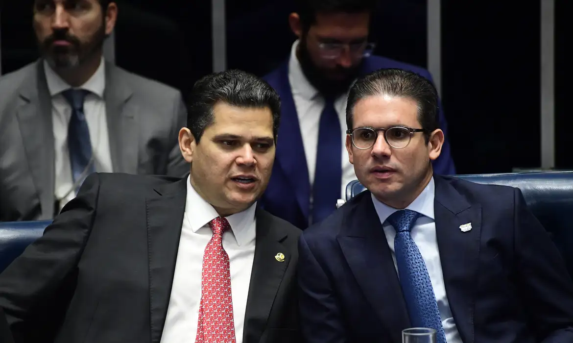 Davi Alcolumbre e Hugo Motta se reuniram hoje com Geraldo Alckmin - 