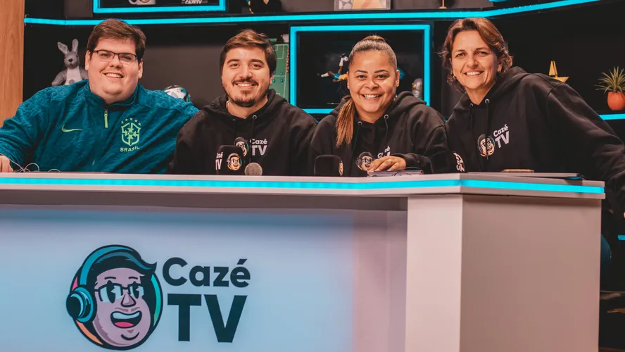 Embora Casimiro seja o rosto mais popular do canal e também sócio, a maior parte do controle da CazéTV está em outras mãos