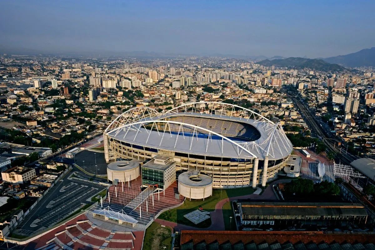 Estádio Nilton Santos recebe o duelo entre Botafogo e Vitória - 